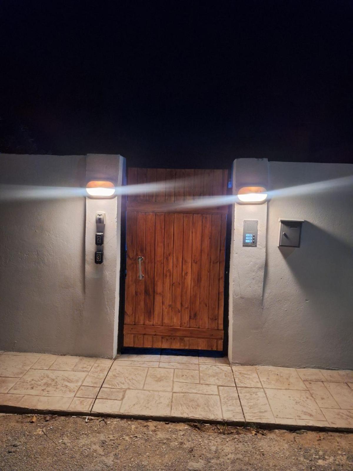 דירות ראפינה Johnson House מראה חיצוני תמונה